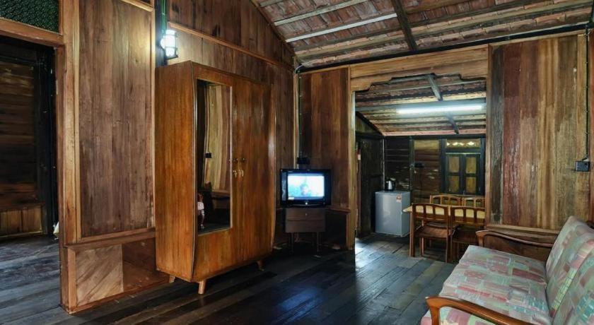 Oyo Home 90745 Desa Balqis Beach Resort Malacca Exterior foto